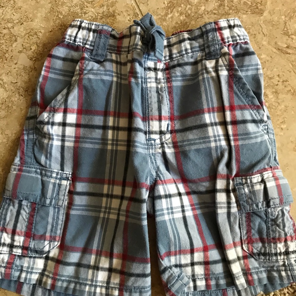 Boys Plaid Cargo Shorts Size 12-18 Months